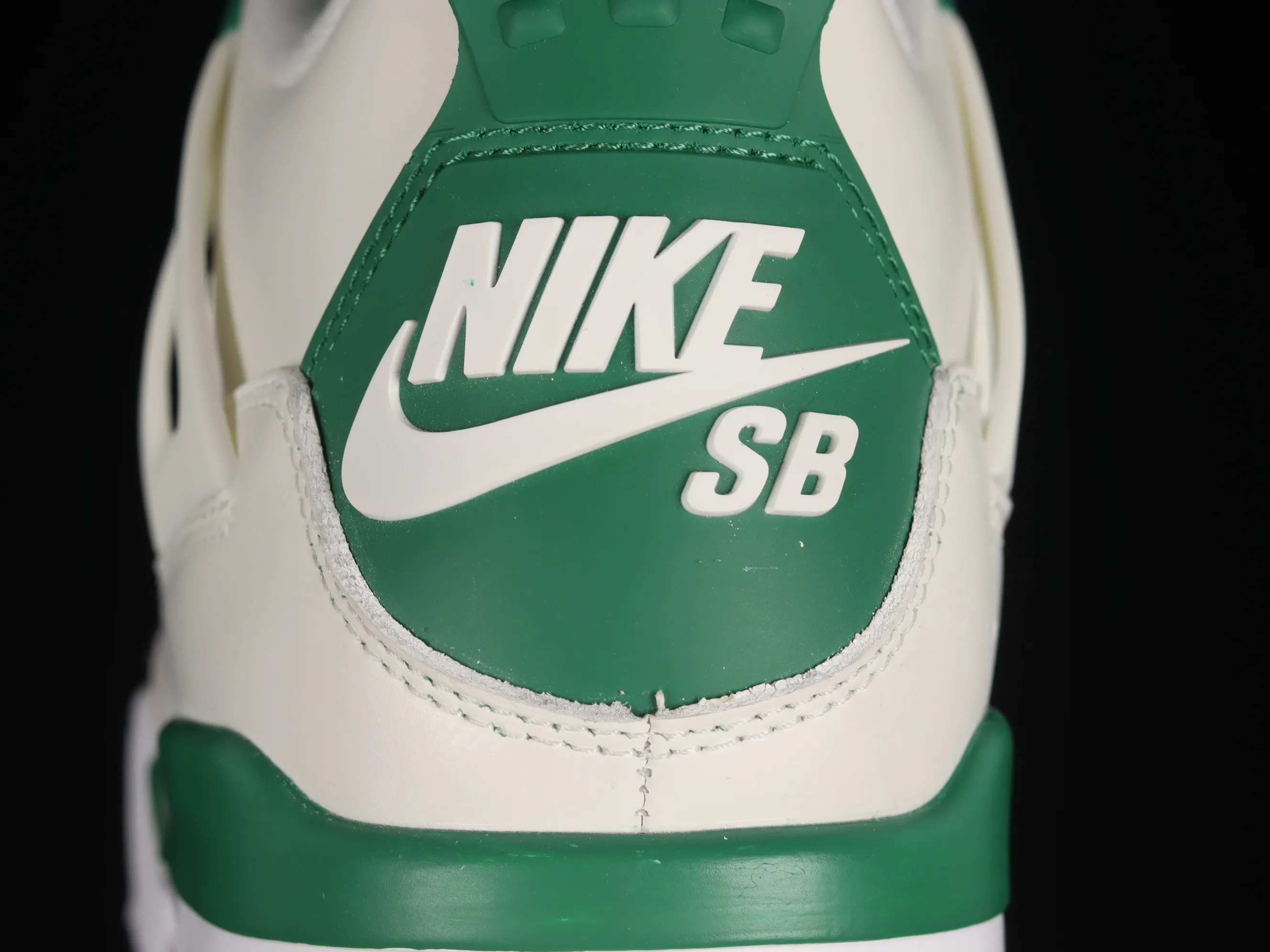 All categories Air Jordan Jordan series basketball shoes Air Jordan 4 pure original version Nk SB x Air Jordan 4 "Pine Green" AJ4 Joe 4 joint white green DR5415-103